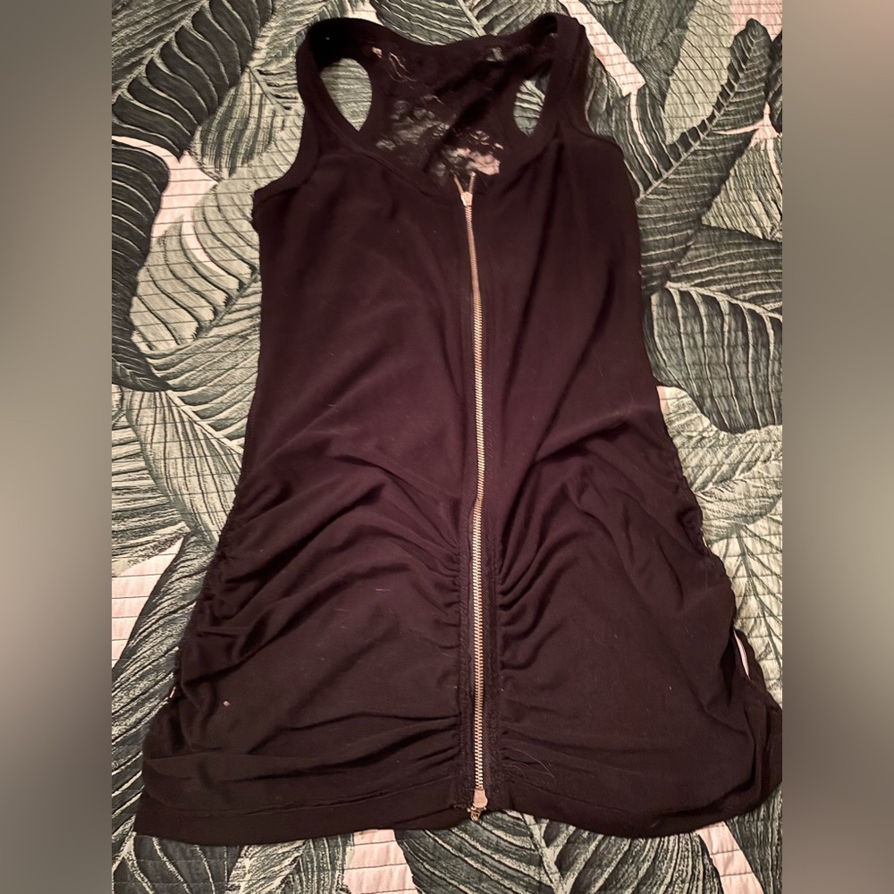 New URBANVIBE black zipper tank top SZ small